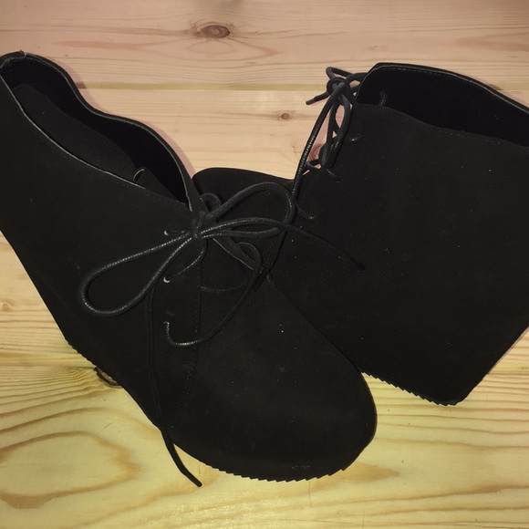 Elle black booties - Picture 2 of 2